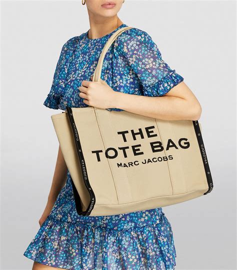 the tote bag marc jacobs zalando|marc jacobs tote bag price.